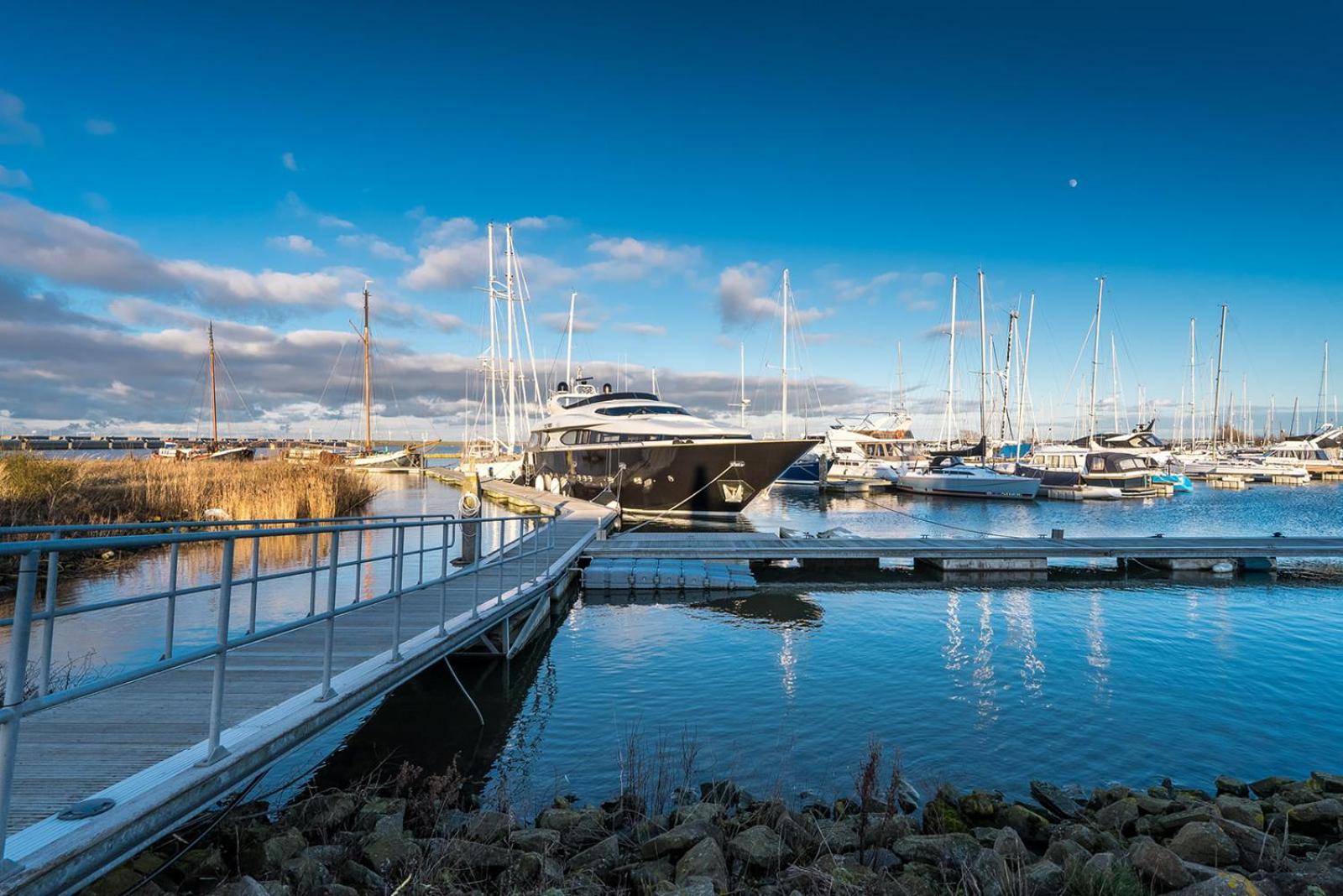 Dock Hotel Stellendam Exterior foto